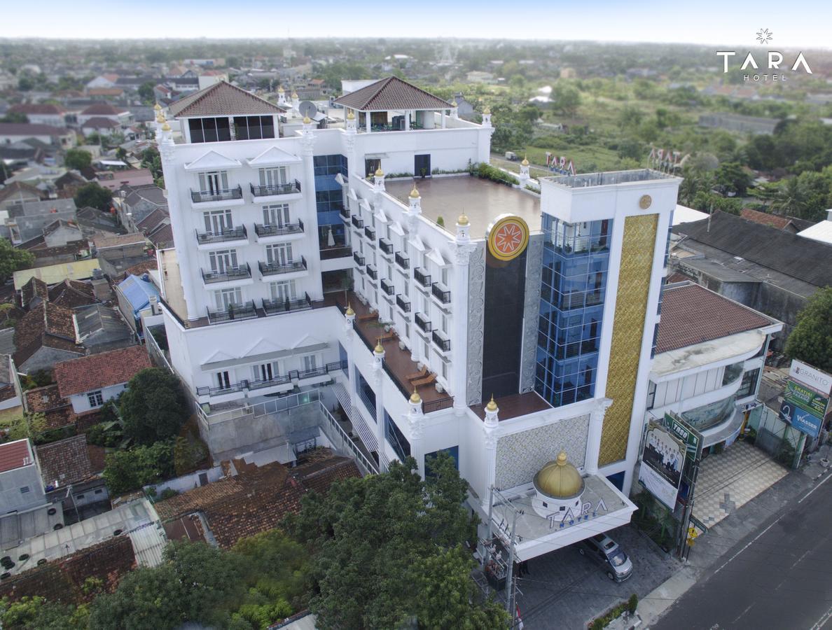 โรงแรมตารา ย้อกยาการ์ตา Tugu ภายนอก รูปภาพ